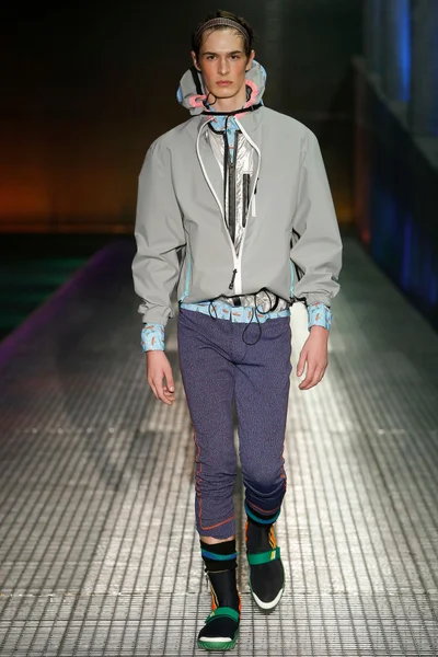 Look 6